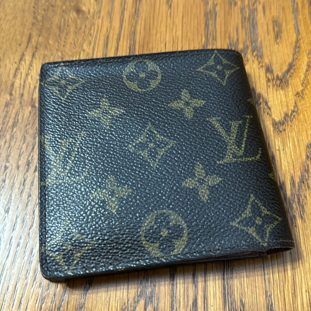 Men's LV wallet
